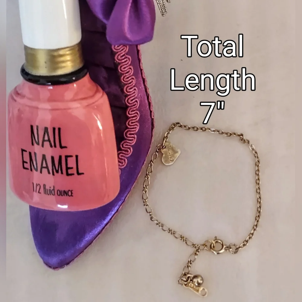 Avon goldtone bracelet